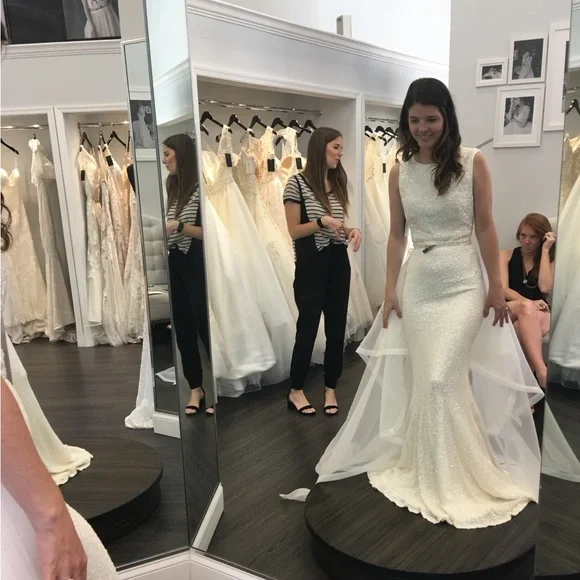 KAREN WILLIS HOLMES Wedding Dress - Picture 6 of 16